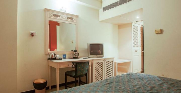Glm Meridian Chennai Esterno foto