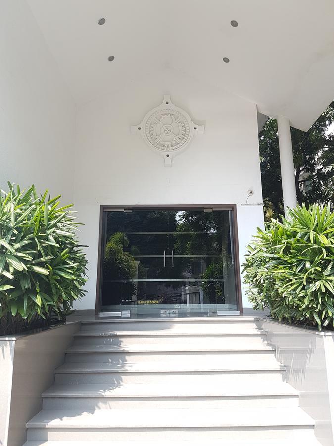 Glm Meridian Chennai Esterno foto