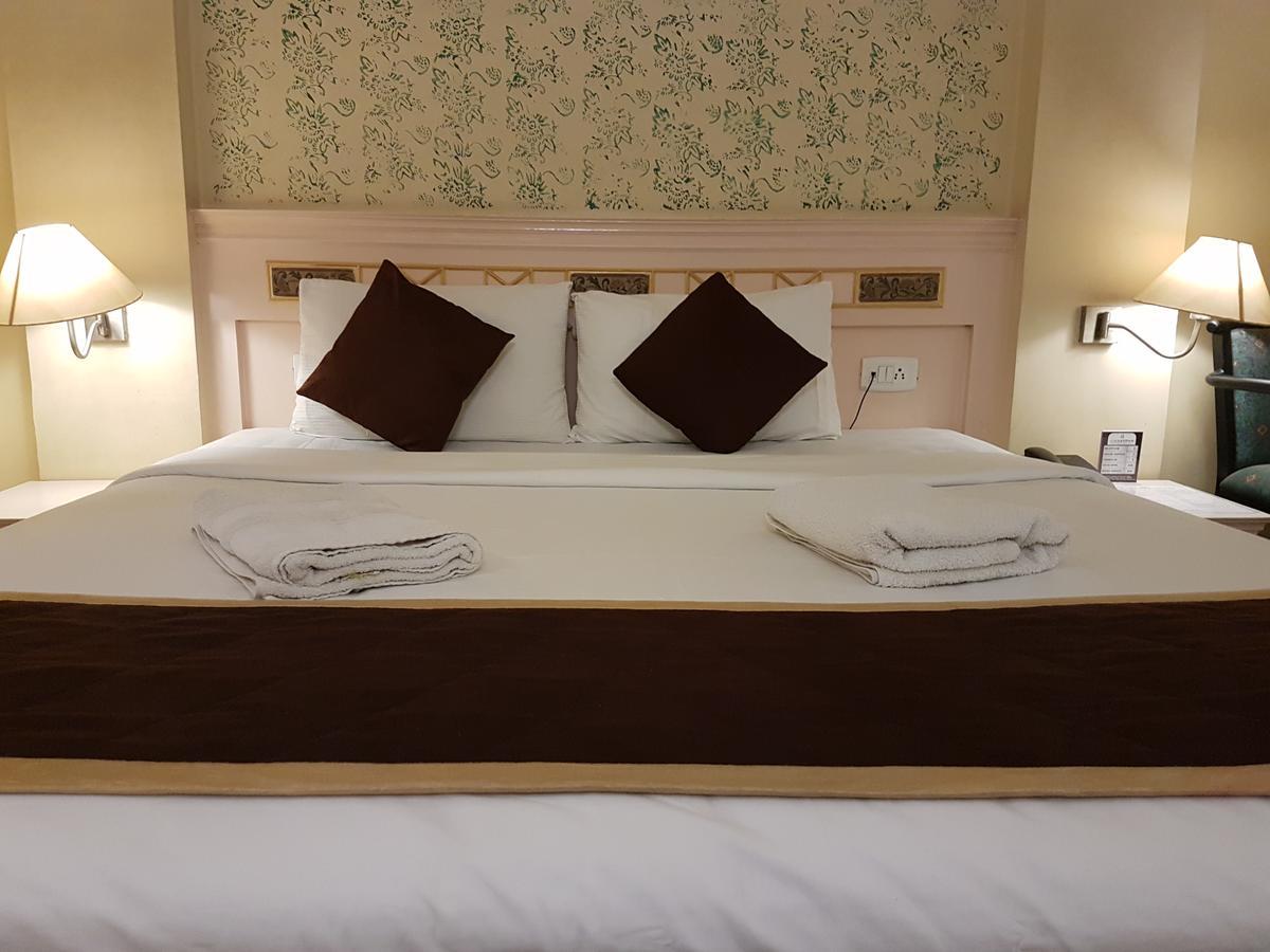 Glm Meridian Chennai Esterno foto