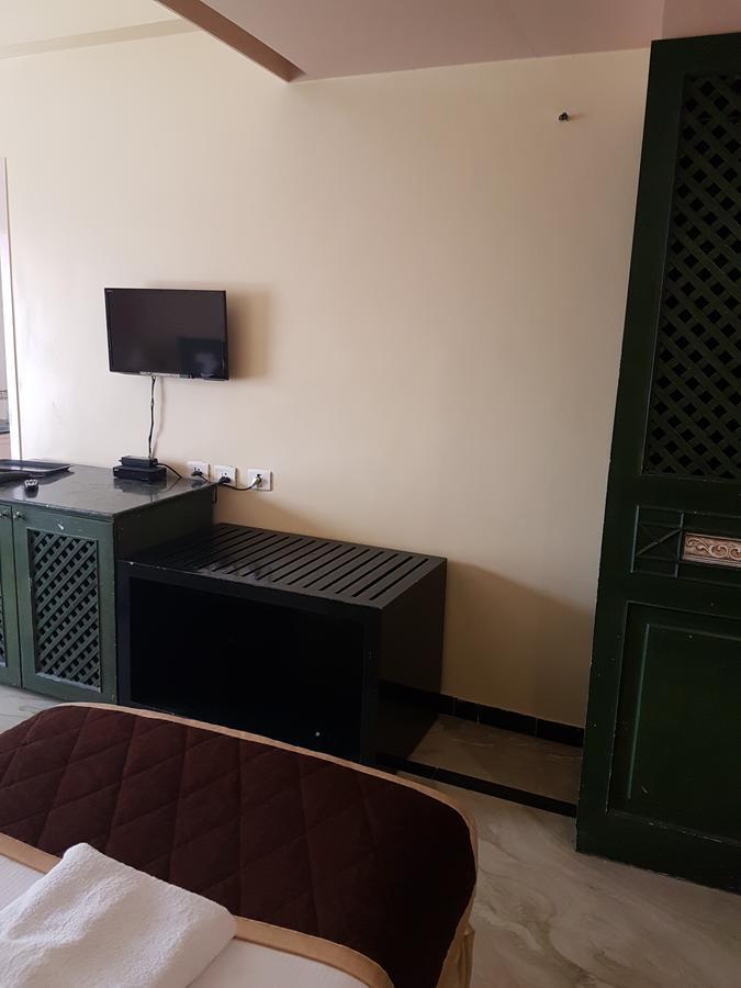 Glm Meridian Chennai Esterno foto