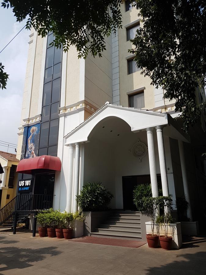 Glm Meridian Chennai Esterno foto