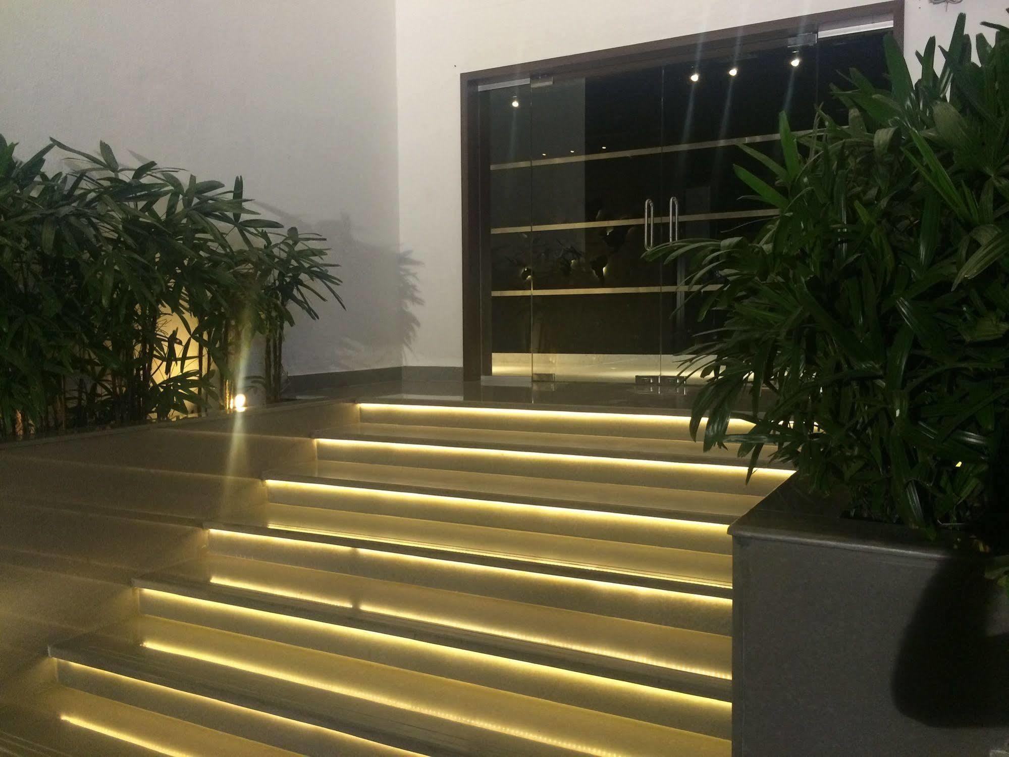 Glm Meridian Chennai Esterno foto